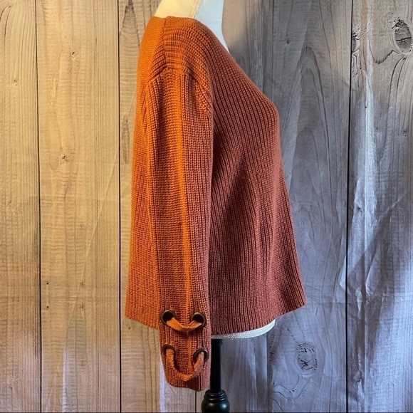 ✅Host Pick✅ Miracle USA Cropped Sweater, M/L - Picture 2 of 9